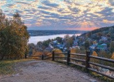 Здесь, в самом сердце России, сохранилась та самая, сказочная Русь. Приглашаем в путешествие по &laquo;Золотому кольцу души&raquo; &mdash; Костромс...